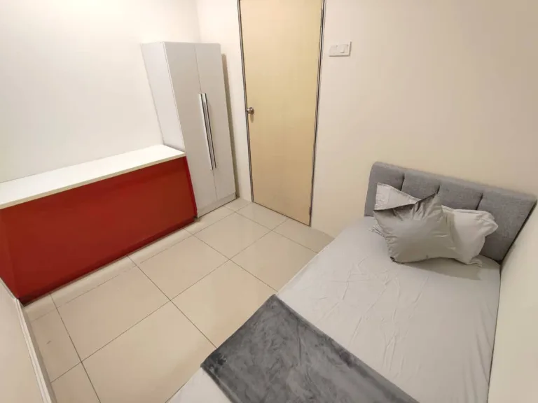 u1939 JUNIOR SMALL ROOM 2 - RoomGrabs