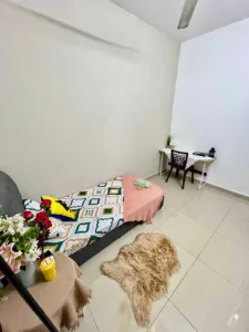 🏠 Bilik Sewa Medium Non Sharing – Bangi Avenue, UKM