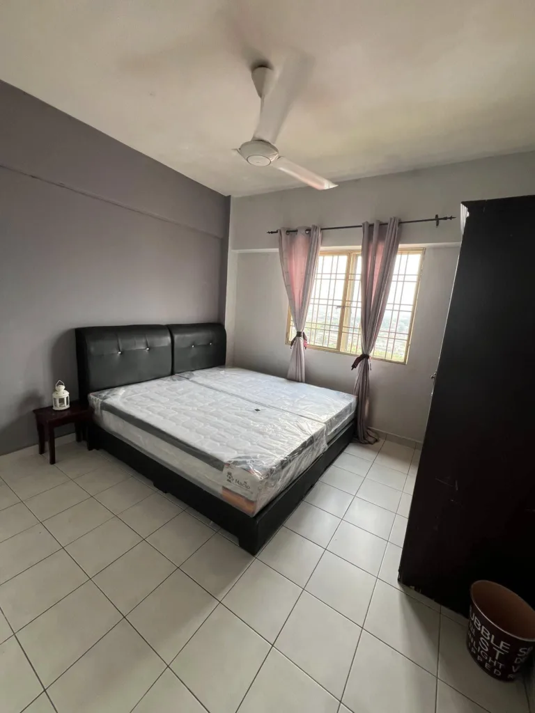 Bilik sewa Kajang master room (aircon, toilet sendiri) 3 495131097 1274921407430502 4267985722391353086 n 1 | RoomGrabs