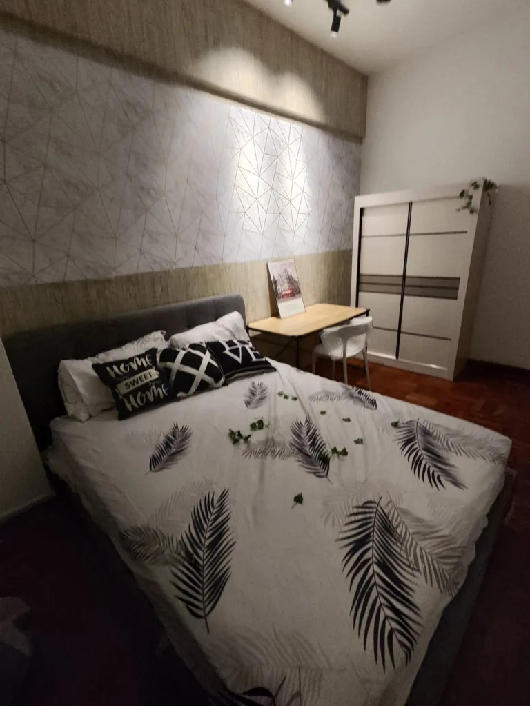 FB IMG 1763547517894 | RoomGrabs