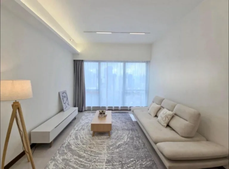 f1887dbe 351d 4958 af6d 243e3c6011f1 | RoomGrabs