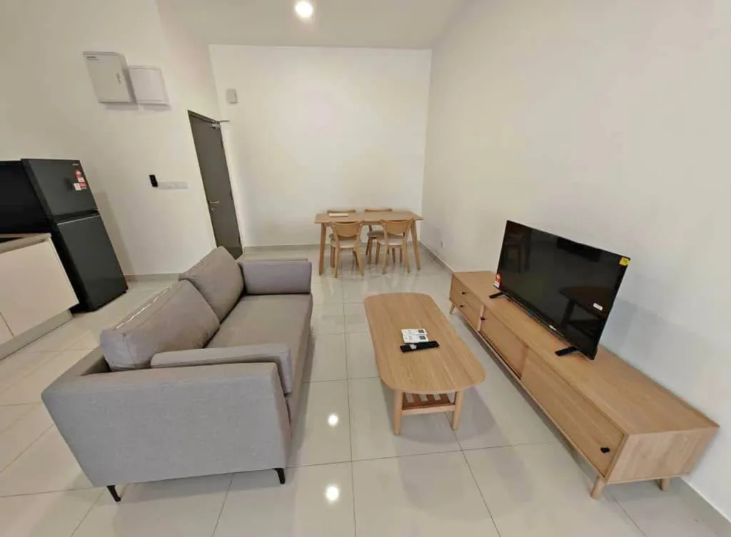 f5e25890 73e3 4e25 9899 8ffcd03f1cc1 | RoomGrabs