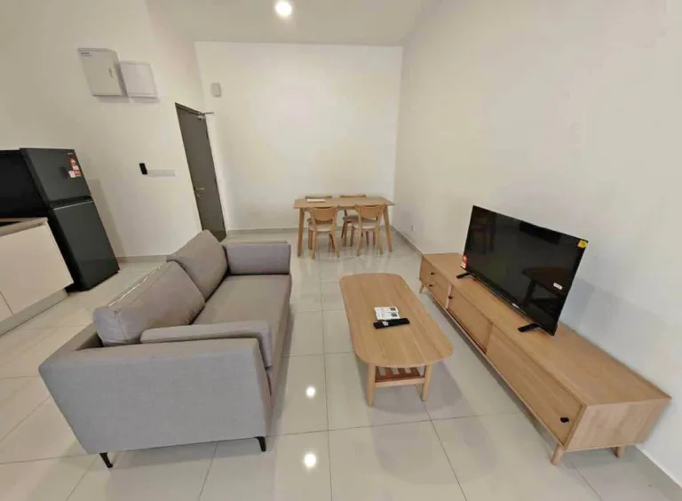 f5e25890 73e3 4e25 9899 8ffcd03f1cc1 | RoomGrabs