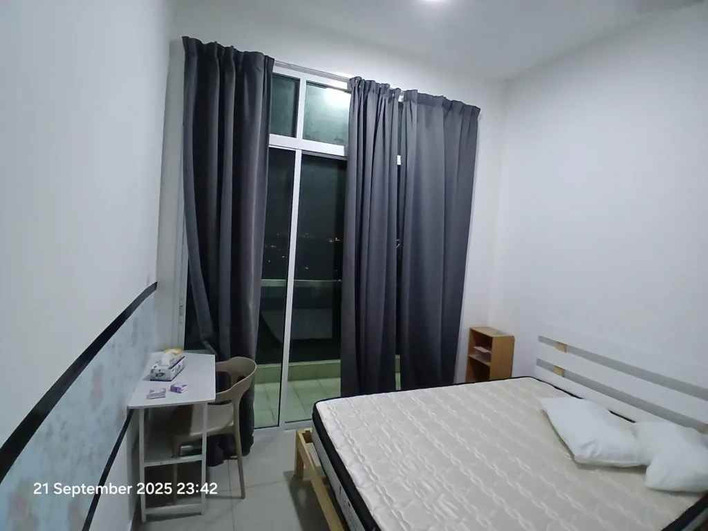 u7065 20250921 234235 | RoomGrabs