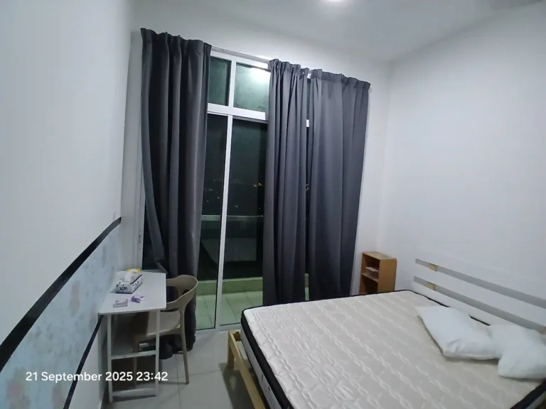 Balcony Room (Electricity, Aircond, Water Included) 3 u7065 20250921 234235 | RoomGrabs