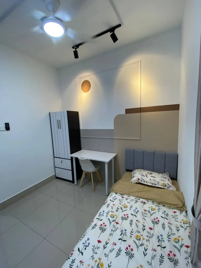 πΌ ONE PERSON, ONE ROOM | Razak City Single Room 3 03bcb023 5a30 45cf 8c27 5fe41528a1ee | RoomGrabs