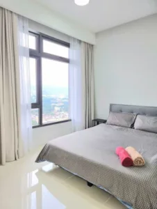 Fully Furnished Studio unit at Pacicfic Place 5 Fully Furnished Studio unit at Pacicfic Place