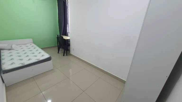 20230827 130840 | RoomGrabs