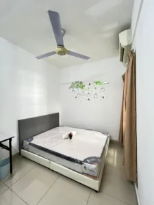 MEDIUM ROOM CASA RESIDENSI, KOTA DAMANSARA NEXT TO SEGI UNIVERSITY