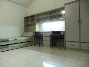 P1020956 | RoomGrabs