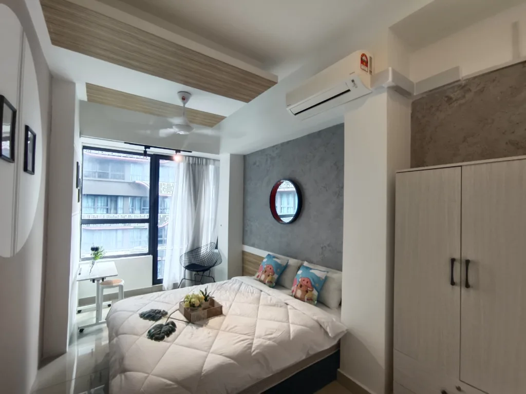 arte medium P 7 | RoomGrabs