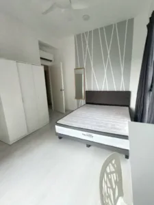 (Equine Residence)-Mix unit Master room for rent