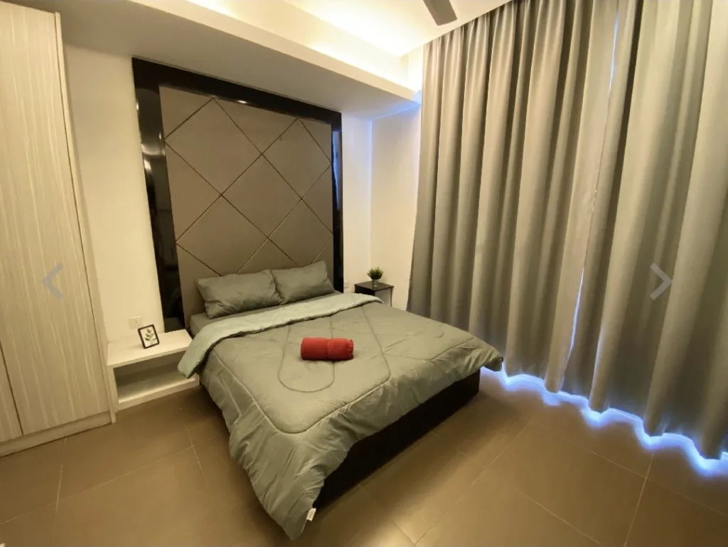 1000024257 | RoomGrabs