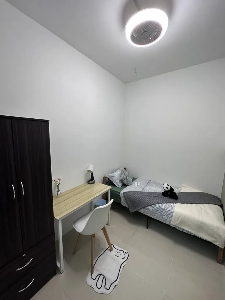 19c409da 0ac2 488a b118 5b71c9c07f07 | RoomGrabs