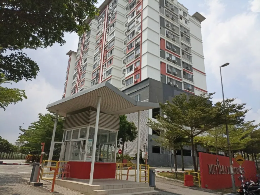 Master Room for rent at Mutiara Residence 2 560286152776 | RoomGrabs