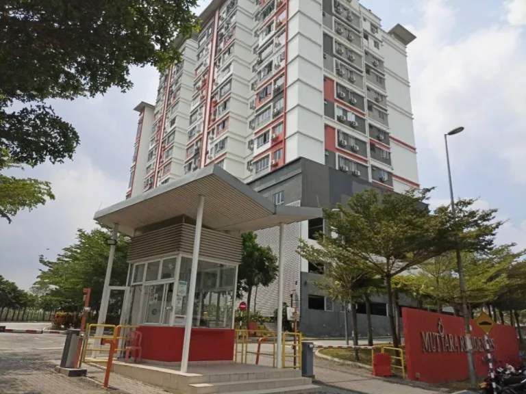 560286152776 | RoomGrabs