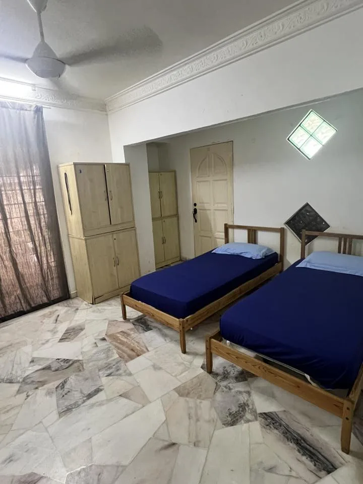 609064261 1467220514867256 85974234580843784 n | RoomGrabs