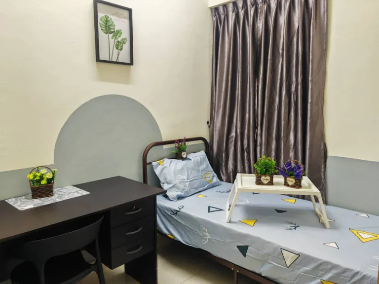 Single aircon room @ MRT/ UTAR/ Sg Long Kajang 3 C2 R4 | RoomGrabs