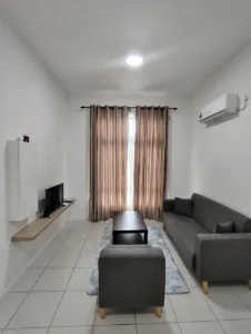 Affordable unit for rent in The Peak Condominium