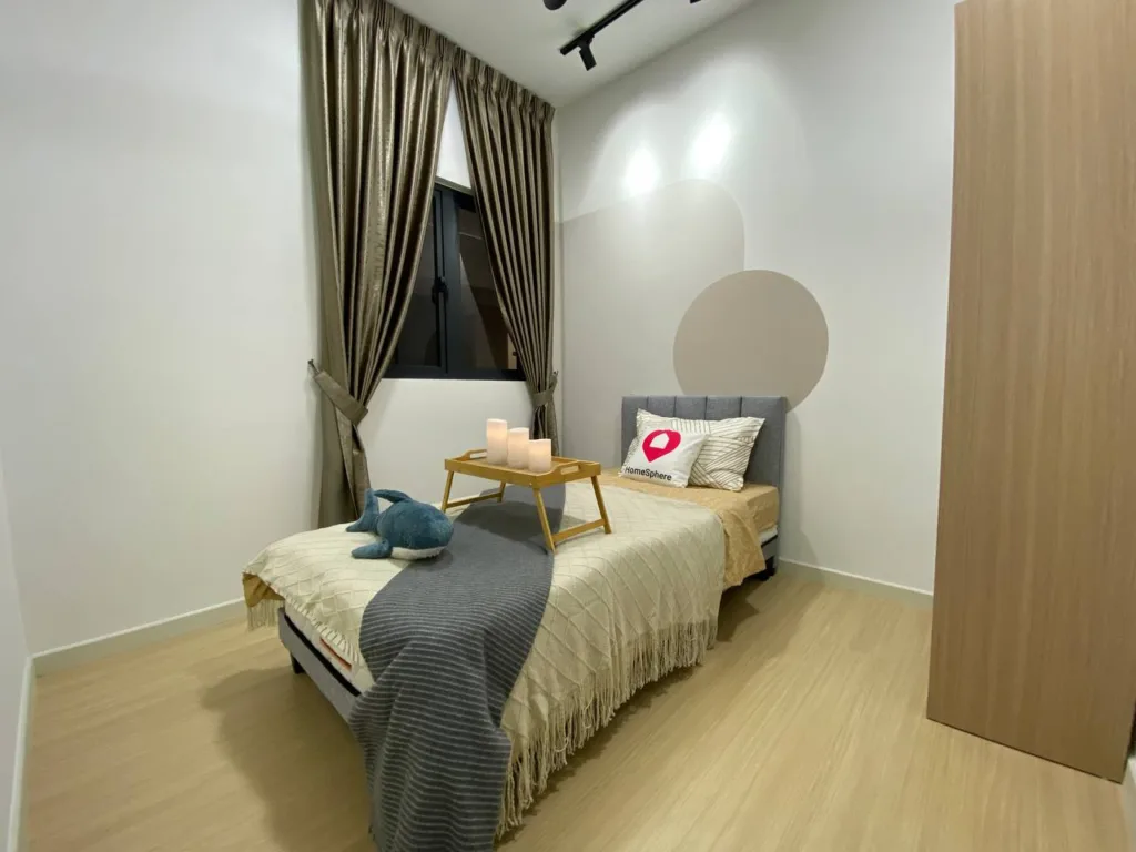 M Luna 2 | RoomGrabs