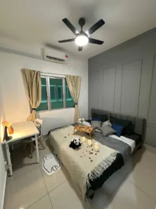 Razaak MR 2 | RoomGrabs