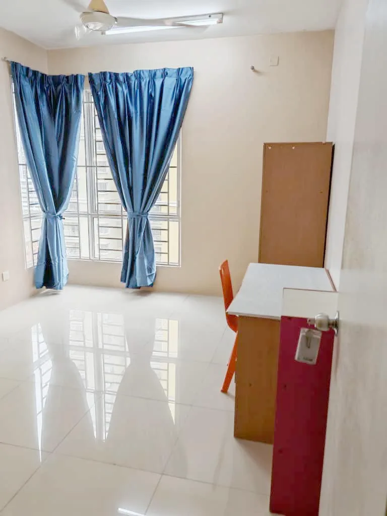 WhatsApp Image 2025 11 16 at 11.03.10 PM 2 | RoomGrabs