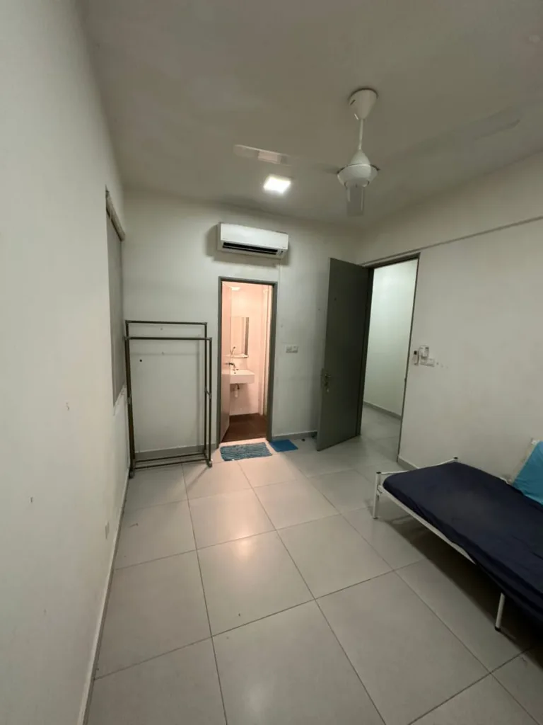 WhatsApp Image 2026 01 01 at 2.58.48 PM 1 | RoomGrabs