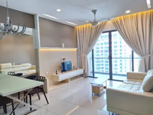 1304FC42 C25F 4BC0 B1E9 35C6B3CD7998 | RoomGrabs