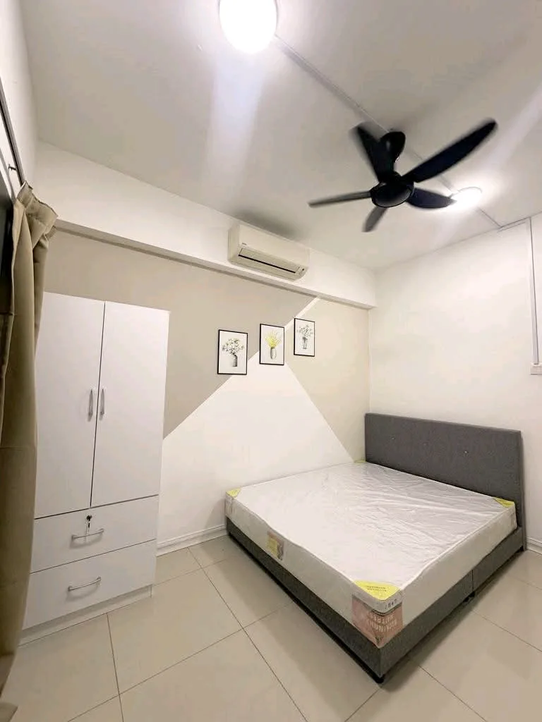 1770494241174 | RoomGrabs