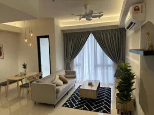 Fully furnished studio unit @ Southkey Mosaic Condominium