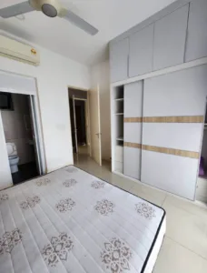 Studio Bedroom with Private Bathroom For Rent at The Troika