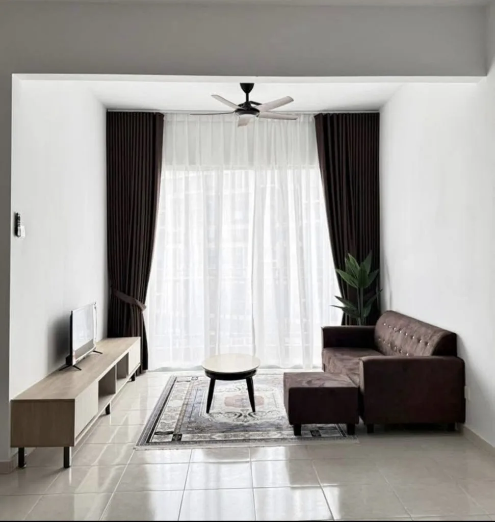 Fully Furnished medium room in Miharja Condominium 4 IMG 3605 1 | RoomGrabs