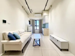 Maintained bedroom with a private bathroom in Mirage Residence