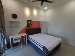 Skyville queen bed room