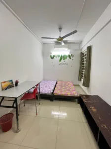 Medium Room With Fully Furnish Kota Damansara