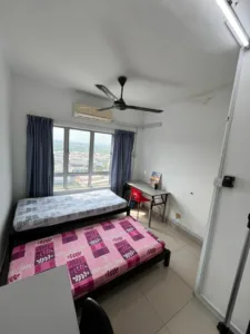 MEDIUM ROOM CASA RESIDENSI, KOTA DAMANSARA NEXT TO SEGI UNIVERSITY