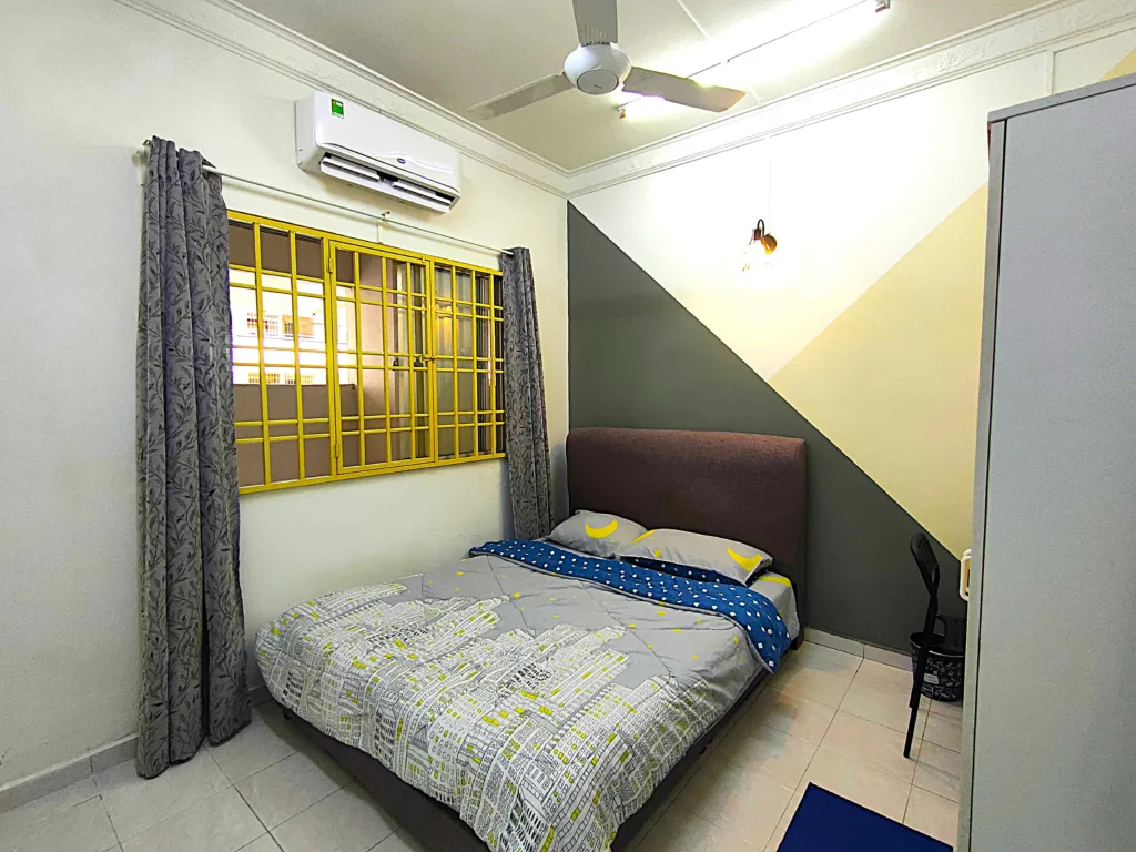 100 Big Room 1 | RoomGrabs