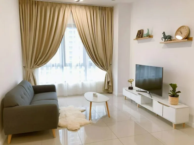 9DBCBEDA 8E3A 4D77 A7C4 A46426B4FB5C | RoomGrabs