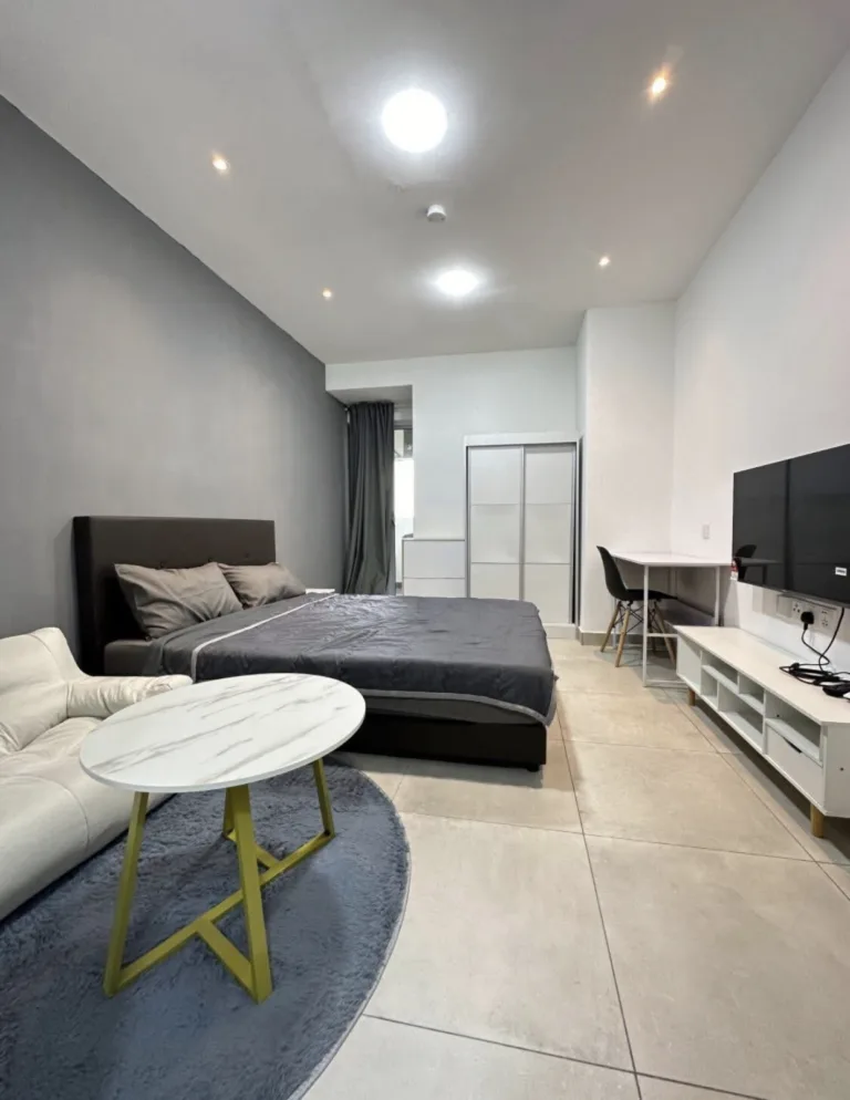 A36D8F84 71F3 44FA BA09 F9EB1F0DD3D2 | RoomGrabs