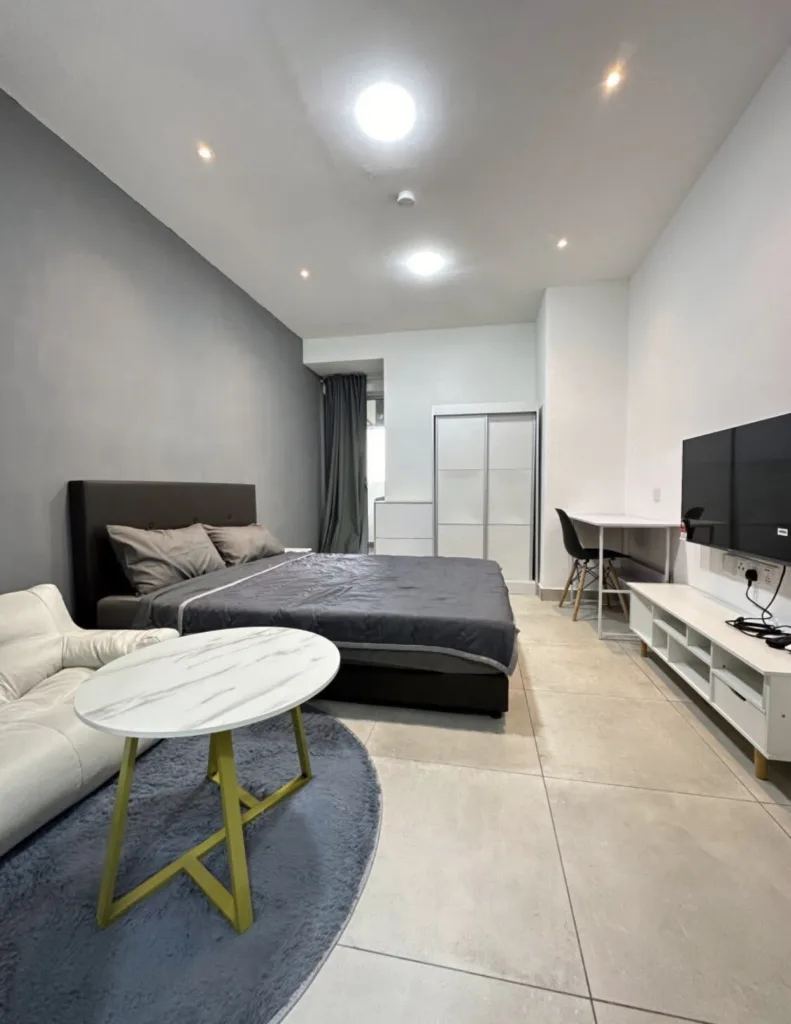 A36D8F84 71F3 44FA BA09 F9EB1F0DD3D2 | RoomGrabs