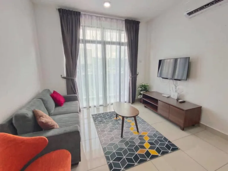 F2375479 5C4C 46D7 AD1E D5DBFCA07101 | RoomGrabs