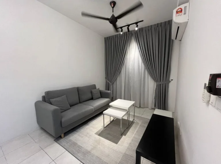 Beautiful furniture studio for Rent In The Havre Bukit Jalil 3 IMG 5083 1 | RoomGrabs