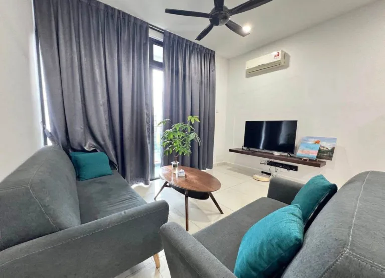 Well Fully Furnished Studio For Rent At CORE SOHO Suites 3 IMG 7785 1 | RoomGrabs