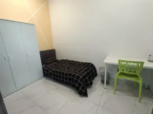 (Equine Residence)-Partition single room for rent