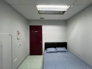 Aircon room@ Tmn Molek area