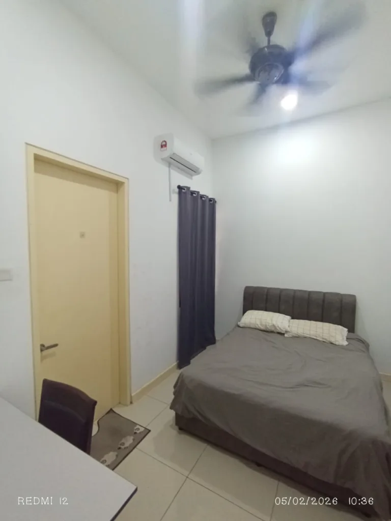 BILIK SEWA @ KOTA WARISAN 3 WhatsApp Image 2026 03 04 at 11.16.23 AM 1 | RoomGrabs