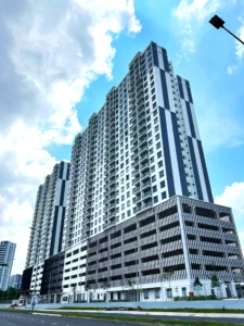 BILIK SEWA PEREMPUAN APARTMENT NEAR CIQ & MIDVELLY