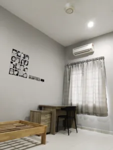 Bdr Seri Botani Ipoh Middle room for rent