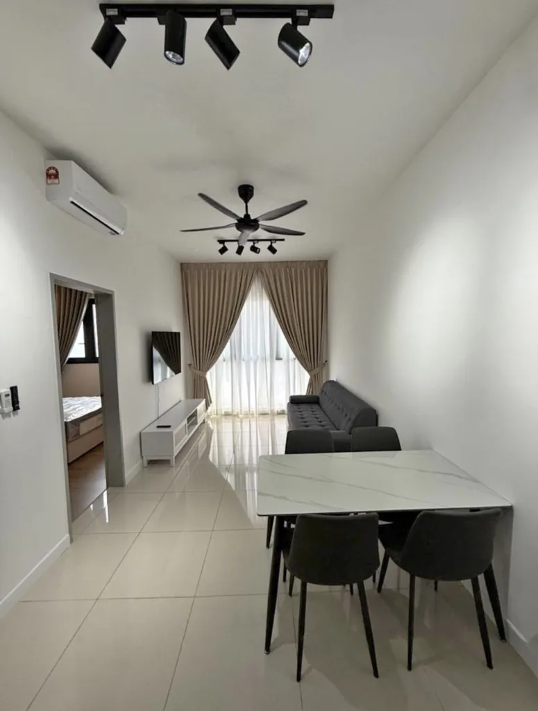 Furnished 1bedroom with private bathroom in Grande Residences 11 IMG 5229 | RoomGrabs