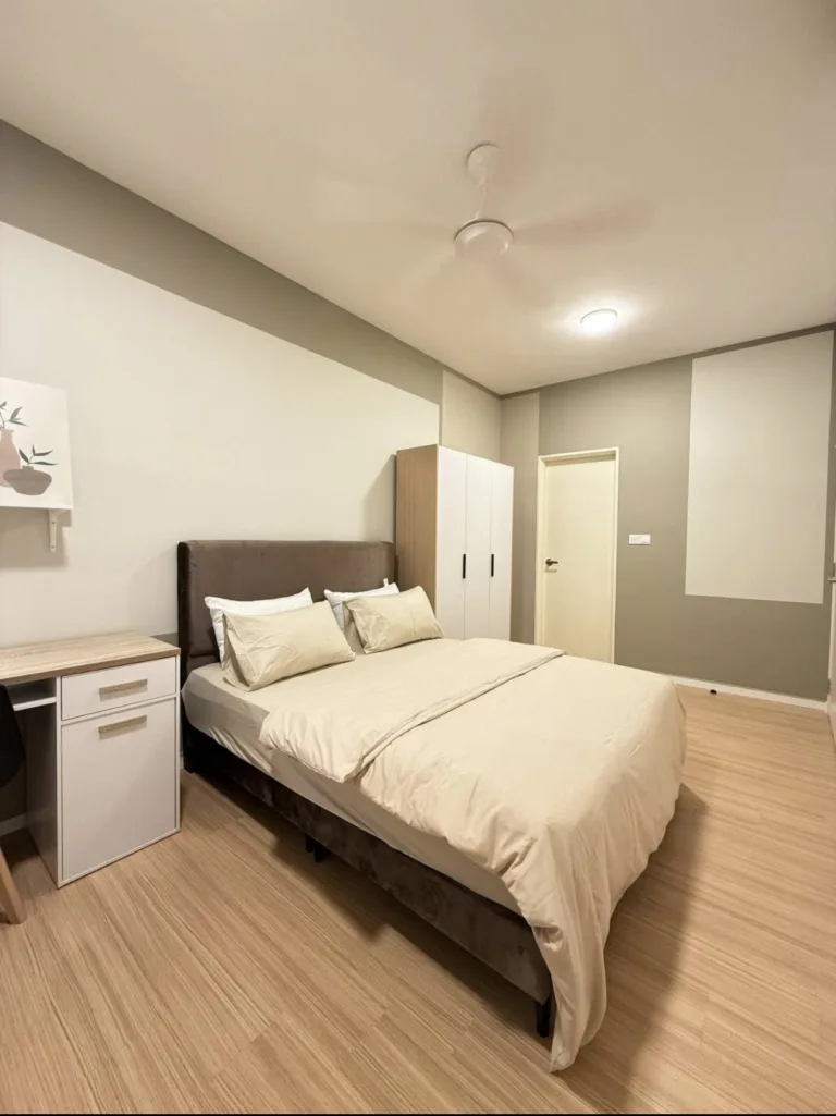 Furnished bedroom for rent in Cahaya Permai Apartment 3 IMG 5279 | RoomGrabs